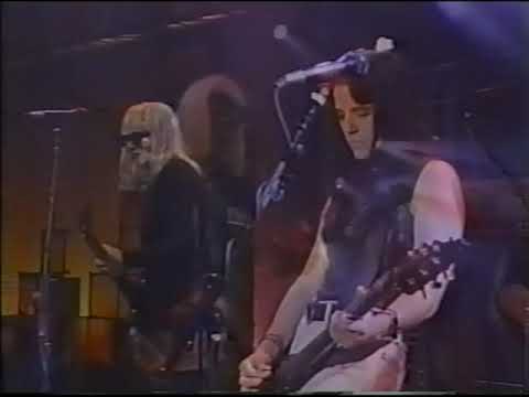 L7 "Stuck Here Again" 1994 live on the Jon Stewart Show