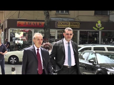 A1 Report - Çështja ‘Doshi’,akuza mbyll hetimet  Doshi, Frroku e Bami në Gjykatë