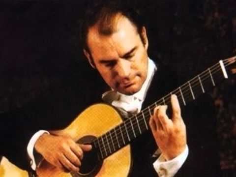 Julian Bream plays Fantasie - S. L. Weiss