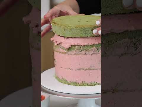 Strawberry Matcha Cake