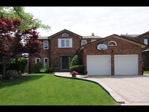 25 Delbeatrice Cres Scarborough Open House Sun July 22nd 2-4pm