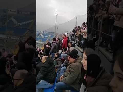 Brescia vs Palermo 26/12/2022   scoperta  dei giocatori del Brescia  tutti con lo stesso cognome😉