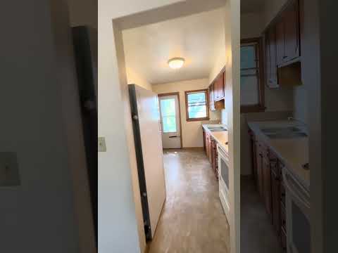 GBR 3758 S 82nd St - Video 2 of 2