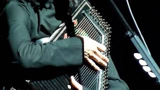 PJ HARVEY @ Paradiso live C&#39;MON BILLY