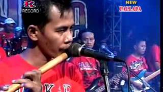 Download lagu Teman Biasa Devi Aldiva  New Pallapa Live Sumokembangsri Balongbendo 2015 mp3