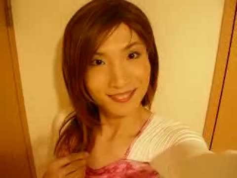 Crossdresser Kyoko, Pink hologram long sleeve leotard video