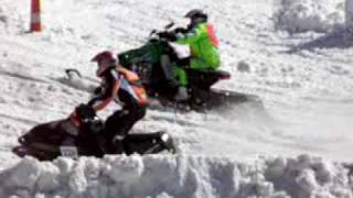 preview picture of video 'Hill City, MN Snowmobile Race #10(no crash)'