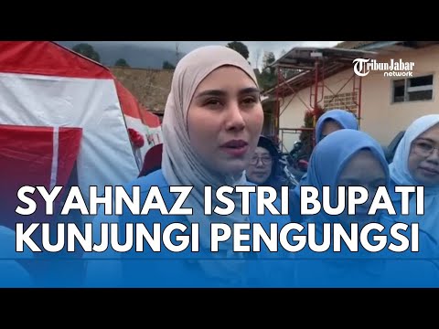 EKSPRESI Syahnaz  Istri Bupati Jeje di Pengungsian Korban Longsor di Cisarua yang Penuh Lumpur