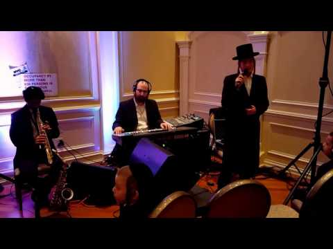 Leibish Weinberger Singing B'chol Tzaar!