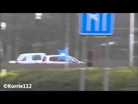 P1, Politie voertuig naar melding over de Aldlânsdyk in Leeuwarden