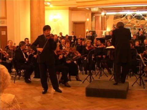 Liviu Prunaru plays Bruch Scottish Fantasy in Brasov, p.1