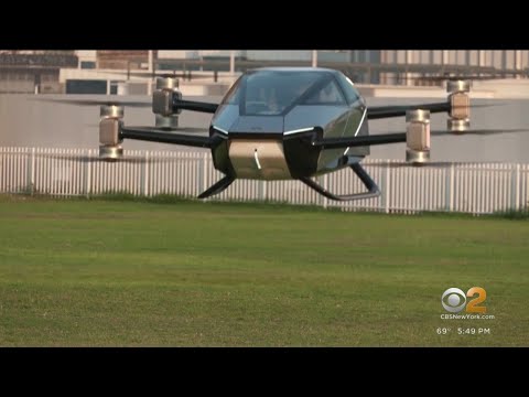X2 flying car debuts in Dubai