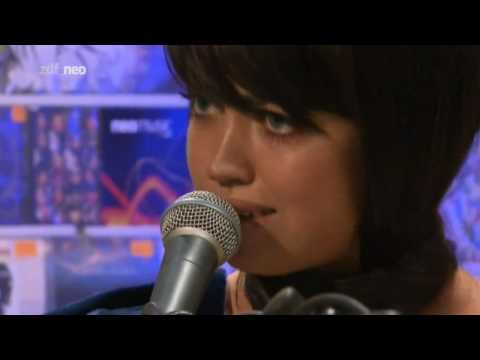 [HD] Aura Dione - I Will Love You Monday (NMDC 2009)