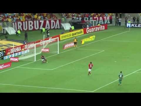 Fabrício Carvalho chuta fraco pela Cabofriense x Flamengo