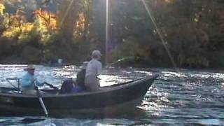 preview picture of video 'Morrison's Rogue River Lodge.wmv'