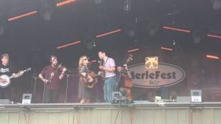 The Claire Lynch Band with Bela Fleck: Leaving On That Evening Train Merlefest 2017