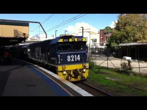 4 x 82 Class Locos departing Katoomba