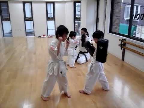 空手道場   悟心塾『ジャブ・ストレート・ワンツー🎶』