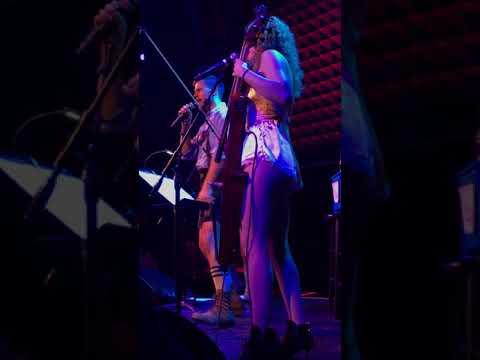 Younger’s Dan Amboyer performs with The Skivvies