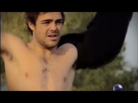 Macho Bus con Peter Lanzani (parte1) - Sabado Bus 2011