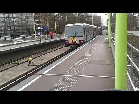 RET Metro 3*Type T op Lijn A - Vertrek Romeynshof richting Binnenhof