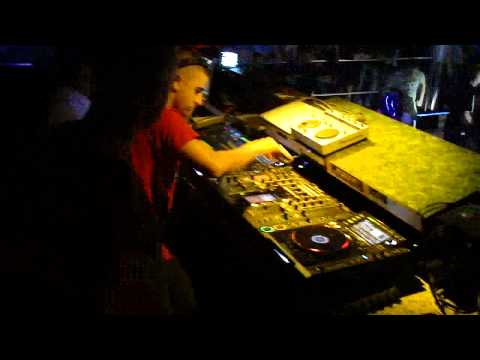 hQ: Bassbutcherz - Hardevolution @ Dicsoplex A4 07.09.2012