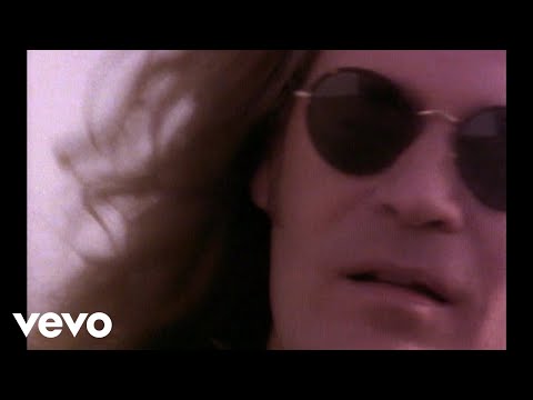 Daryl Hall & John Oates - Don't Hold Back Your Love (Official Video)