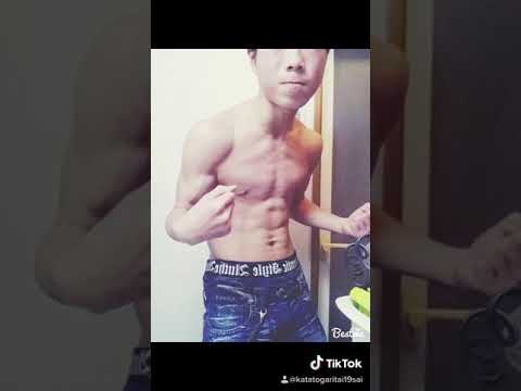 ガリガリが本気で一年半筋トレをした結果、、