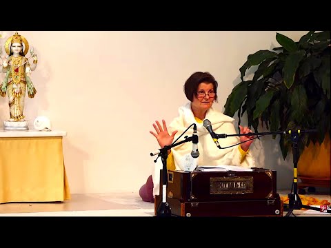 Satsang mit Shaktipriya - Stille Meditation, Mantrasingen - Yoga Vidya Live 7:00 Uhr 18.09.2020