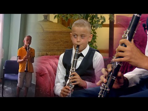Çudit 12 vjeçari nga Maliqi, talent absolut në klarinetë. Interpreton disa orë pa ndalur