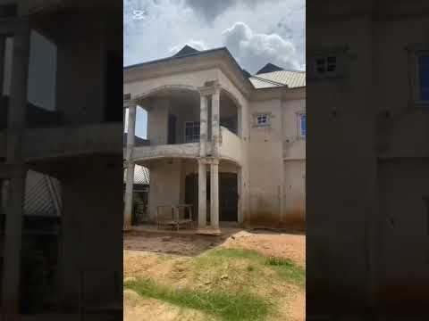 6-Bedroom Duplex + 2 Units of Room & Parlour Self-Contained for Sale at MTN Mast, Ugbor