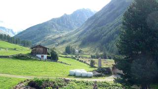 preview picture of video 'Vista sui monti della Valle Aurina (Ahrntal) da Casere (Kasern)'