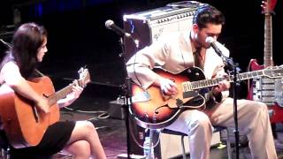 Kitty, Daisy & Lewis - "I'm Going Back"