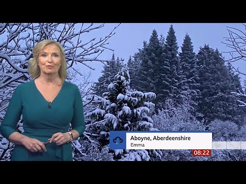 Weather images - It's snowing all over the place (UK) - BBC - 08/12/22 (a)