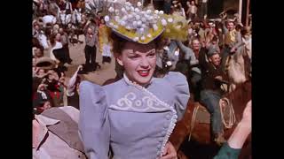 Judy Garland &quot;On the Atchison, Topeka and the Santa Fe&quot; Part 2 - Le ragazze Harvey,1946