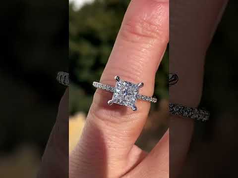 Princess cut Moissanite Engagement Ring with Claw Prongs Princess cut Moissanite Engagement Ring with Claw Prongs