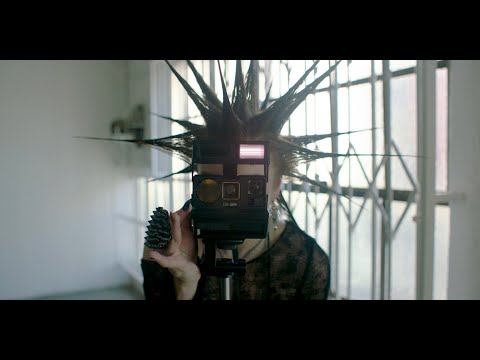 Maudlin Strangers - I'm Not In The Right Mind (Official Video)