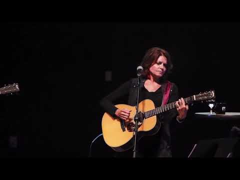 Rosanne Cash   Blue Moon with Heartache