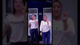 Download lagu lolyta Apriliana joget [ cidro 2 wandra ] viral 100 juta view | Auto subscribe 🤗 mp3