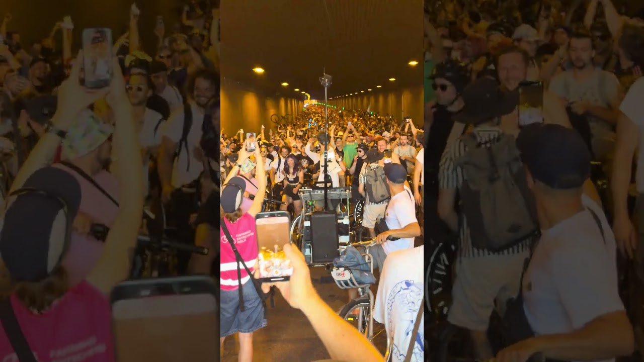 4000 people at our COLOGNE bike rave last weekend! #cycling #köln #cologne #germany #viral #fypシ