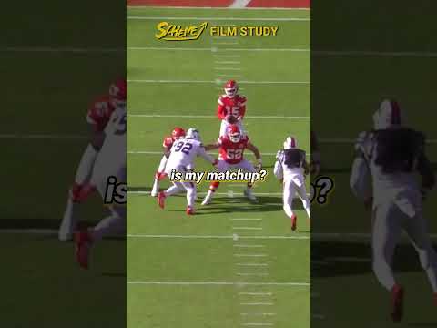 Patrick Mahomes reads Defenses SO EASILY