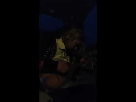 Den tibetanska munken spelar mandolin i P1