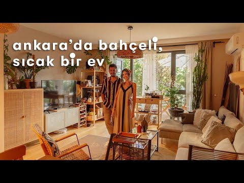Büyük Bir Sitede, Küçük, Nahif, Kendi Halinde Bir Ev