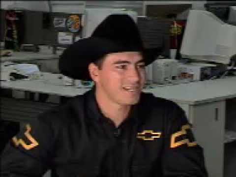 Gabi.UOL - Adriano Moraes (16/11/2000)