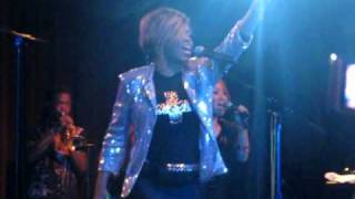 Brand New Heavies &quot;Sometimes&quot; &amp; &quot;Ride In the Sky&quot; Live at The Highline, NYC