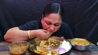 Download lagu Eating Spicy masala prawn curry , chole prawns pure desi seafood heaven 😍 One plate is never enough! mp3