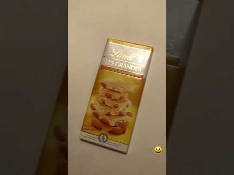 Lindt Les Grandes | 32% Amandes - Almond #shorts #food