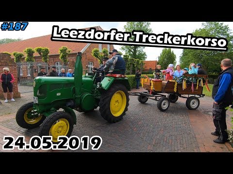 schwer-was-los-im-dorf-der-leezdorfer-treckerkorso--dji-mavic-pro--mr-moto