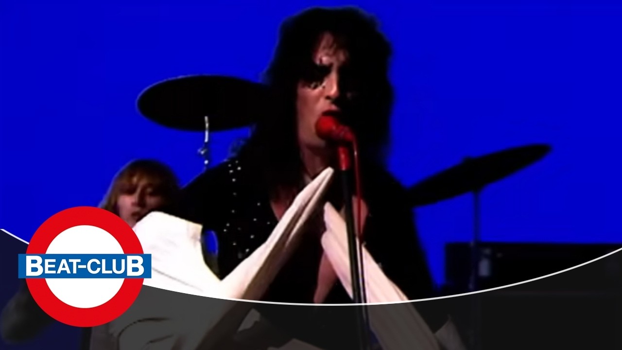 Alice Cooper - Ballad Of Dwight Fry (1971) - YouTube