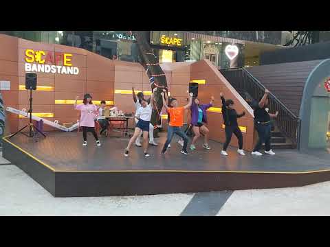 KPOP Dance Off Vol 106: TWICE - Signal